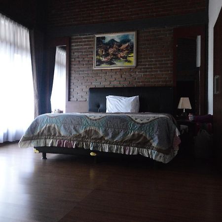 Villa Buleud Garut Ngoại thất bức ảnh